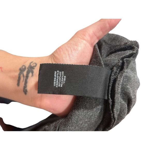 Mare'e Pour Toi Dark gray Pull On Cropped Pants Size 20 Plus Size Saks 5th Ave - Picture 6 of 9